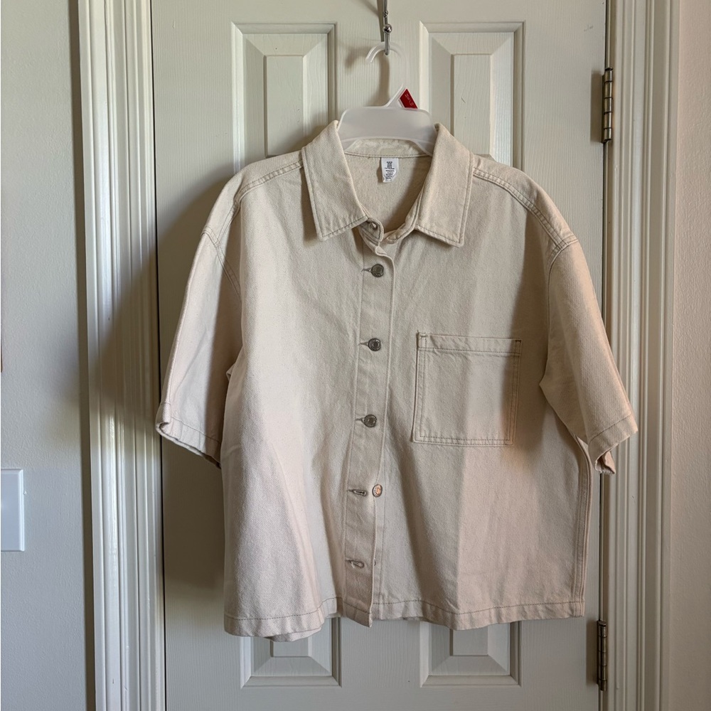 H&M Cream Denim Short-Sleeve Button-Down Shirt
